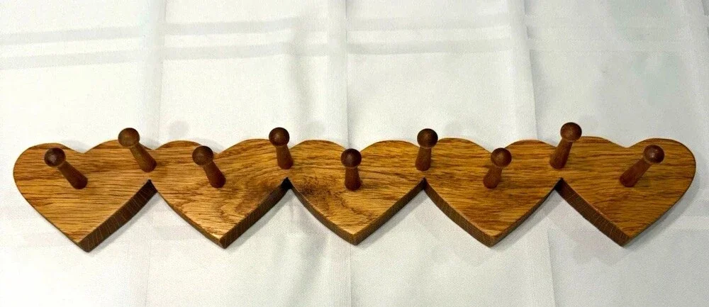 Vintage Oak Wood Heart Peg Rack Wall Hanger Country Cottage McFadden 5-Heart